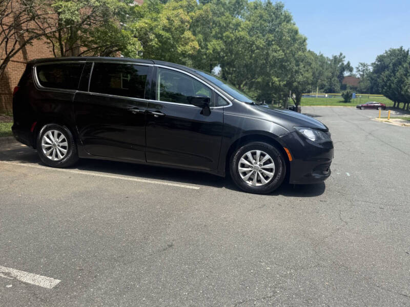 2017 Chrysler Pacifica Touring