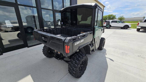 2025 Can-Am Defender