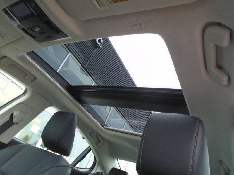 2023 Lexus ES 350 Ultra Luxury