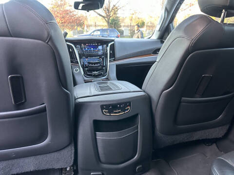 2020 Cadillac Escalade ESV Luxury