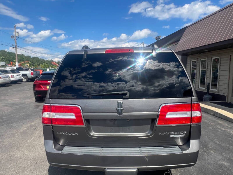 2011 Lincoln Navigator L