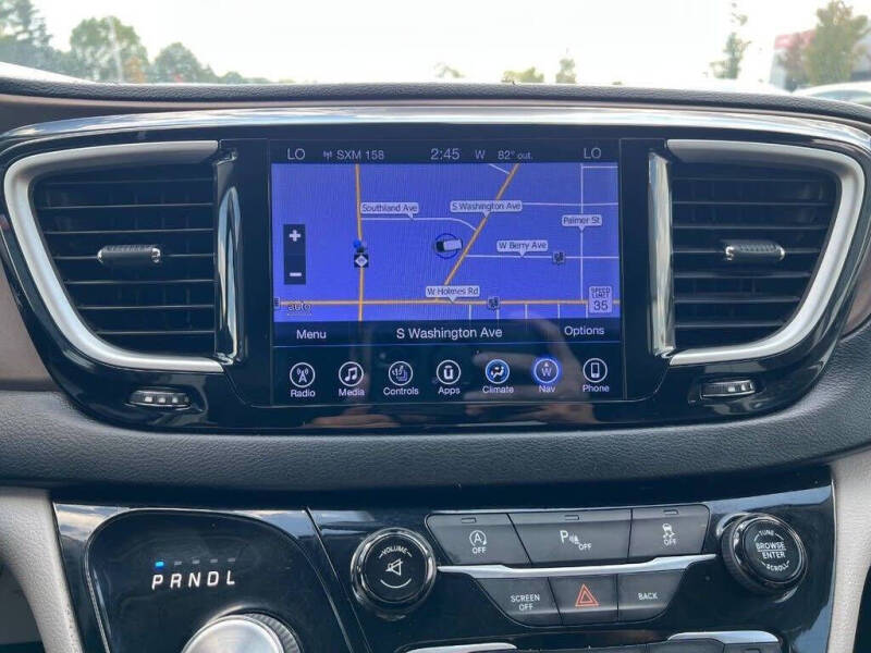 2017 Chrysler Pacifica Touring-L