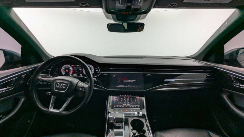 2022 Audi Q8 quattro Premium Plus 55 TFSI