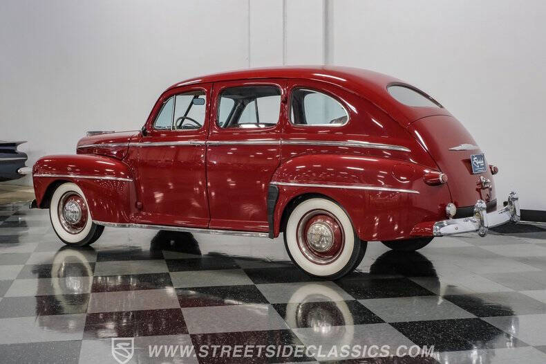 1948 Ford Deluxe
