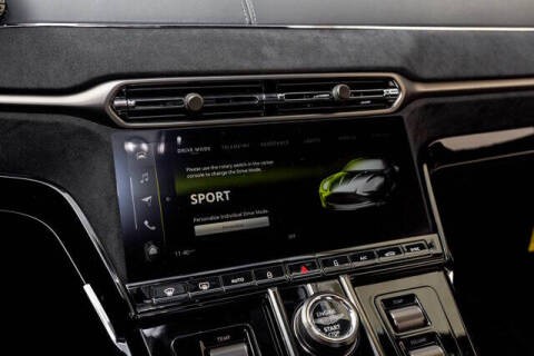 2025 Aston Martin Vantage