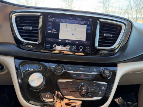 2018 Chrysler Pacifica Touring L Plus