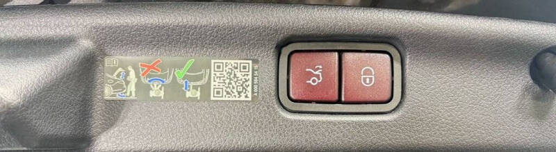 2025 Mercedes-Benz C-Class AMG C 63 S E Performance