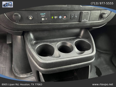 2021 Chevrolet Express 2500