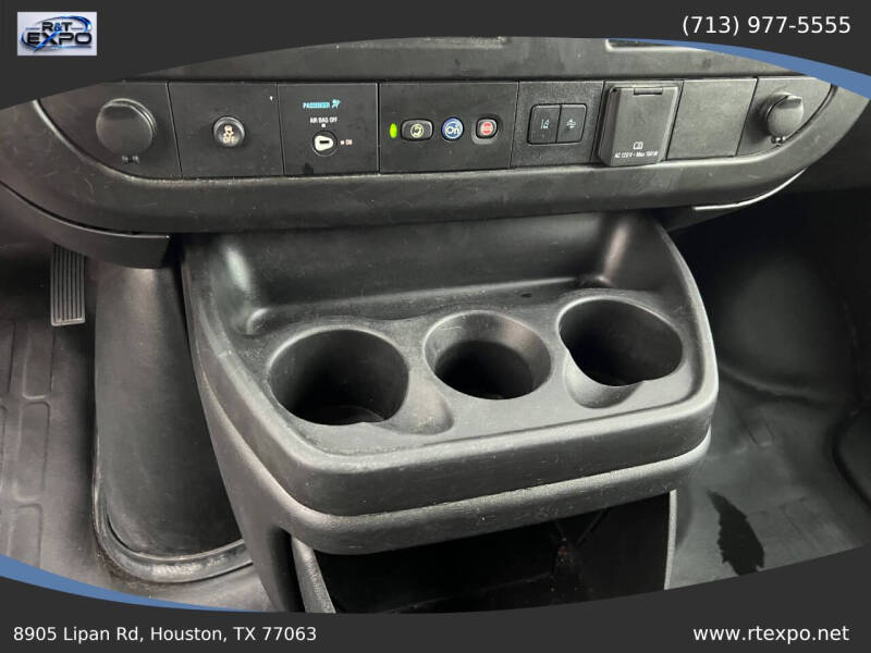 2021 Chevrolet Express 2500