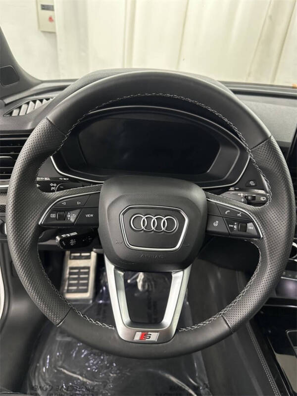 2022 Audi SQ5 Sportback 3.0T quattro Premium Plus