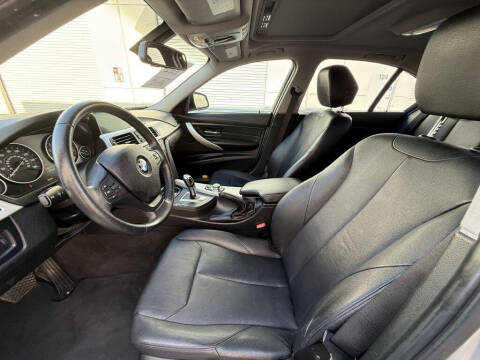 2013 BMW 3 Series 328i