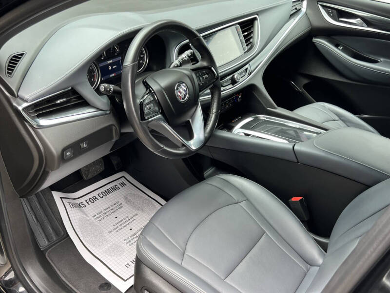 2024 Buick Enclave Essence