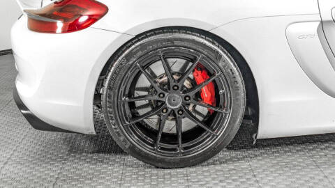 2016 Porsche Cayman GT4