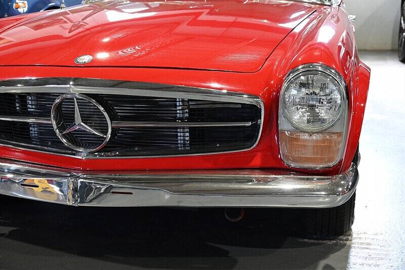 1967 Mercedes-Benz 230SL 9