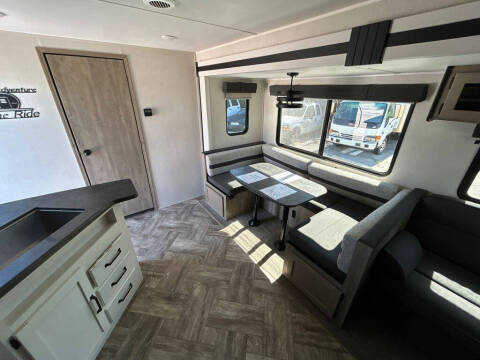 2023 Forest River 28BHHSS2B