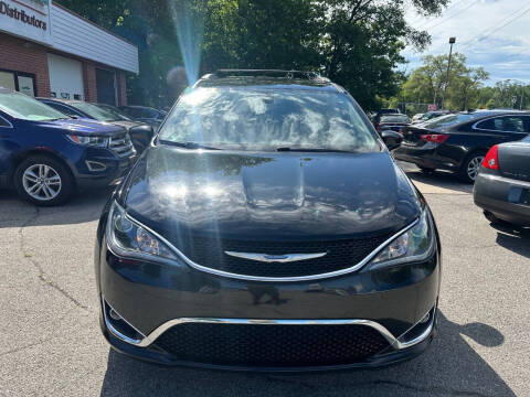2018 Chrysler Pacifica Touring L Plus