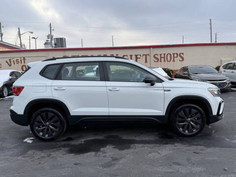 2024 Volkswagen Taos S