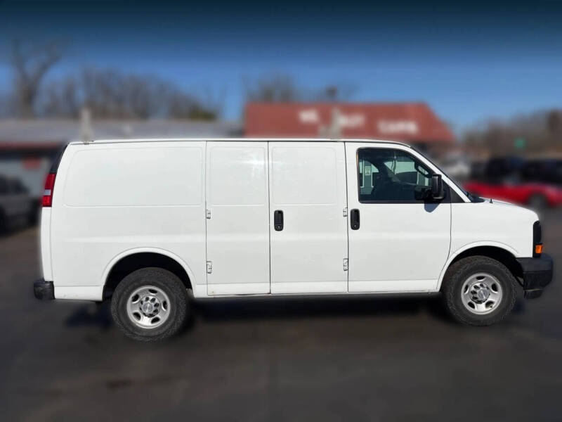 2017 Chevrolet Express 2500