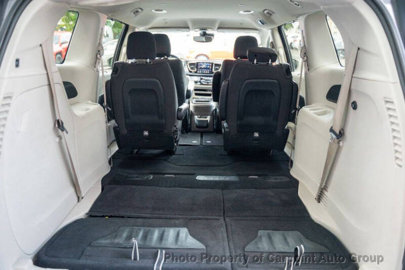 2020 Chrysler Pacifica Touring