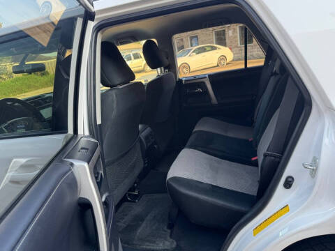 2018 Toyota 4Runner SR5