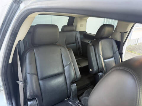 2012 Cadillac Escalade Premium