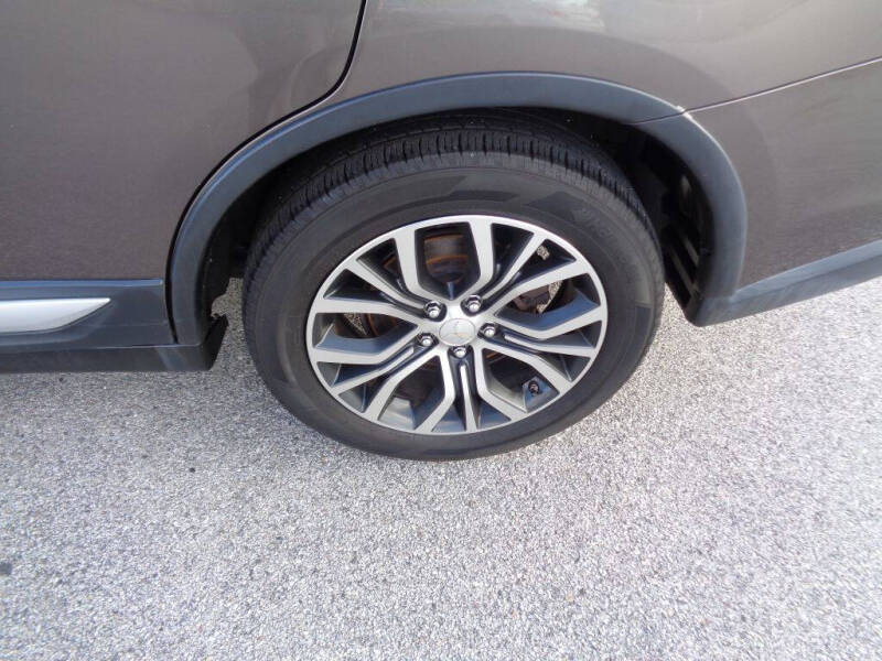 2017 Mitsubishi Outlander SE