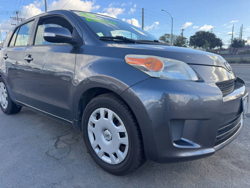 2010 Scion xD