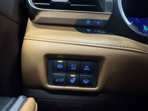 2021 Toyota Highlander Hybrid Platinum