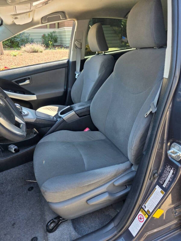 2012 Toyota Prius Two