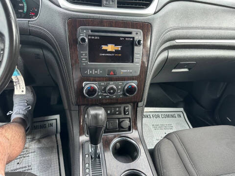 2017 Chevrolet Traverse LT