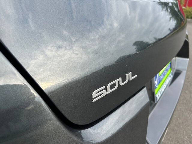 2023 Kia Soul GT-Line