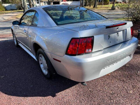 2000 Ford Mustang
