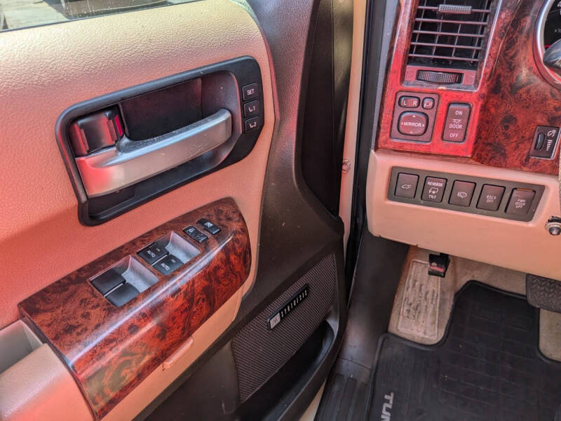 2008 Toyota Sequoia Platinum