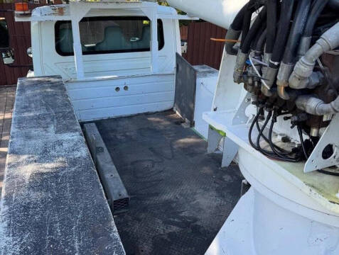 2007 International Derrick Digger