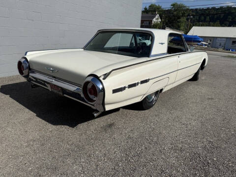 1962 Ford Thunderbird