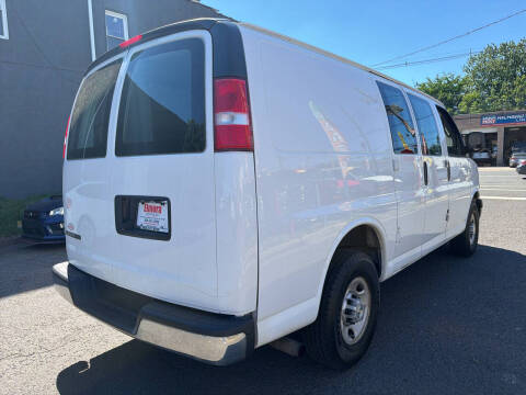 2020 Chevrolet Express 2500