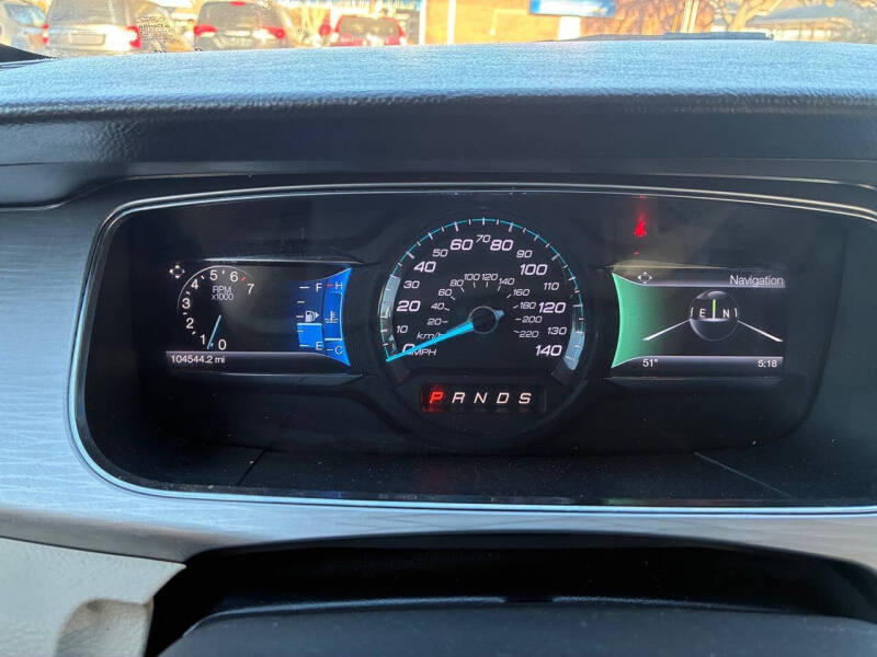 2015 Ford Taurus SEL