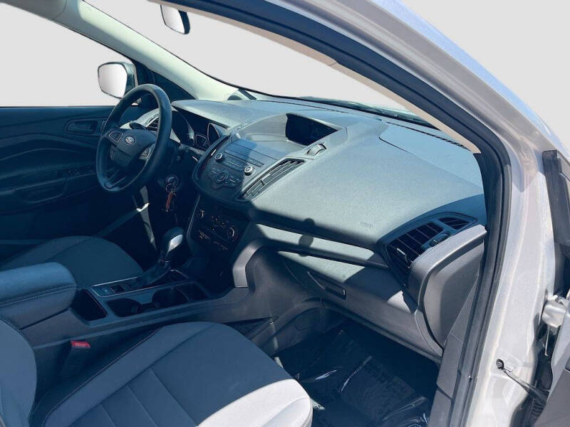 2019 Ford Escape S