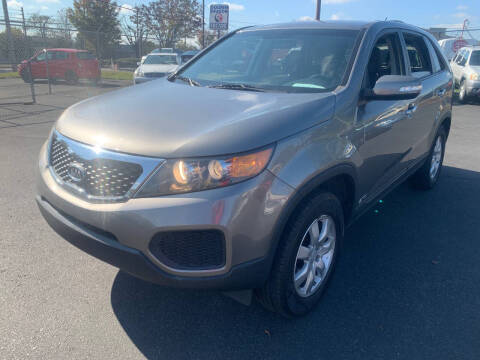 2011 Kia Sorento for sale at Mike's Auto Sales of Charlotte in Charlotte NC