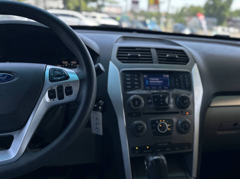 2015 Ford Explorer