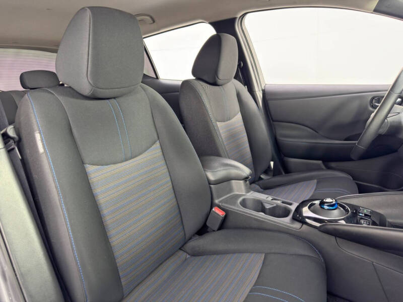 2023 Nissan LEAF SV PLUS