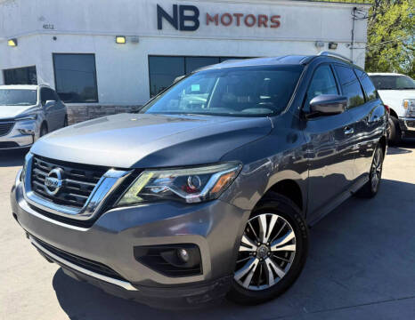 2020 Nissan Pathfinder SV