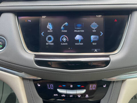2017 Cadillac XT5 Luxury