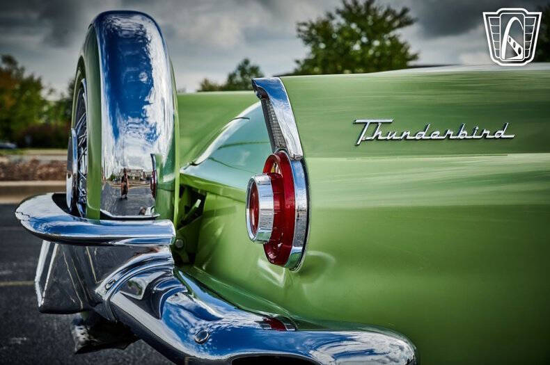 1956 Ford Thunderbird