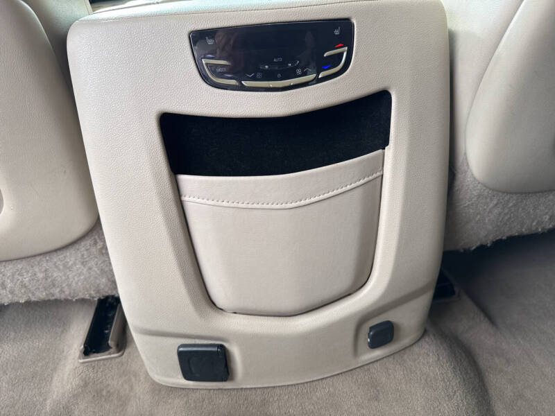 2016 Cadillac Escalade ESV Luxury Collection