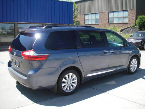 2015 Toyota Sienna