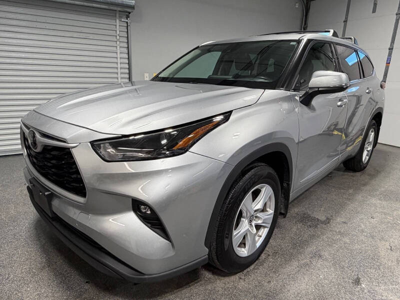 2022 Toyota Highlander LE