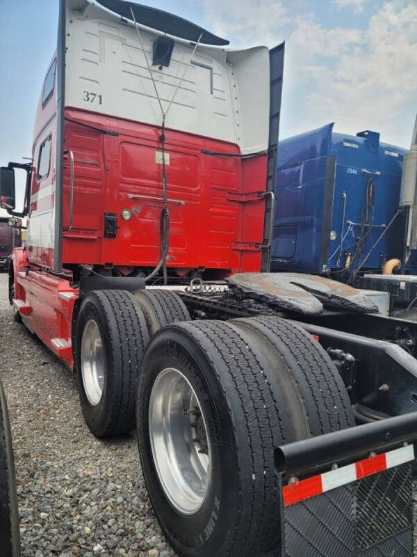 2017 Volvo VNL 780