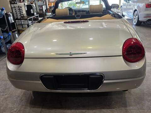 2004 Ford Thunderbird Deluxe