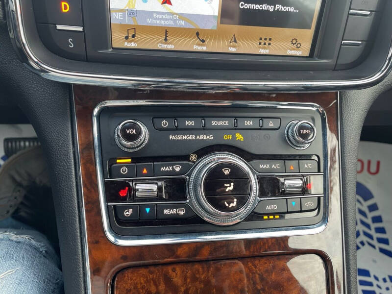 2017 Lincoln Continental Select